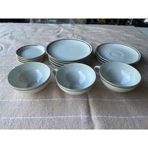 St. Regis Fine China Lot Of 15 Coffee Cups Ivory Gold Wedding Band Japan #102